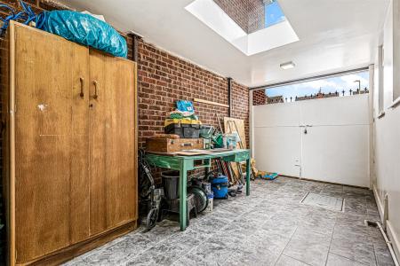 3 bedroom Detached house for sale in Eton Close, Leicester