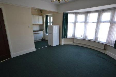 1 bedroom Property to let in Queens Road, Leicester