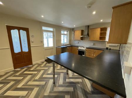 3 bedroom Semi-detached house for sale in Pullman Road, Wigston