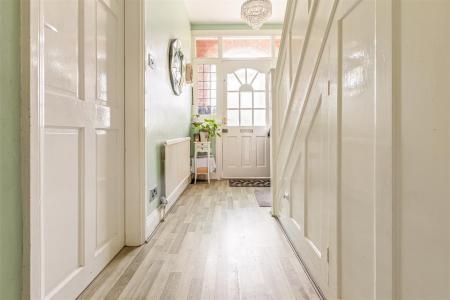 3 bedroom Semi-detached house for sale in Cairnsford Road, Leicester