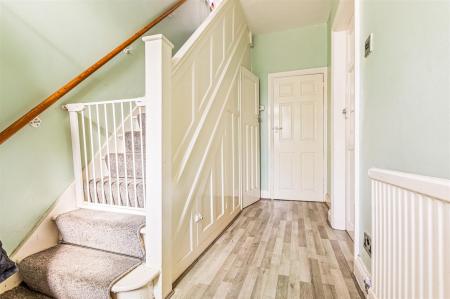 3 bedroom Semi-detached house for sale in Cairnsford Road, Leicester