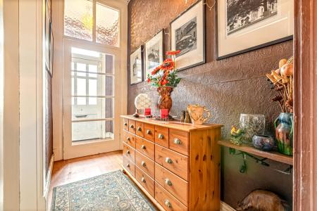 5 bedroom Terraced House for sale in Evington Road, Leicester