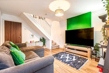 2 bedroom Semi-detached house for sale in Wolsey Island Way, Leicester