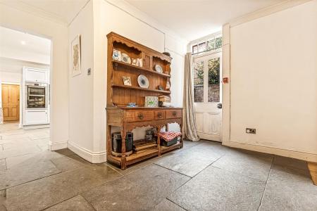 3 bedroom Flat for sale in Stoneygate Road, Leicester