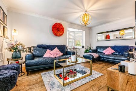 4 bedroom Detached house for sale in Woodlands Court, Oadby, Leicester