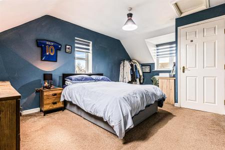 4 bedroom Detached house for sale in Woodlands Court, Oadby, Leicester