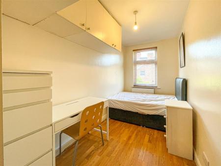 3 bedroom End of terrace house for sale in Sheffield Street, Leicester