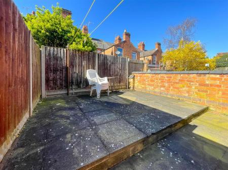 3 bedroom End of terrace house for sale in Sheffield Street, Leicester
