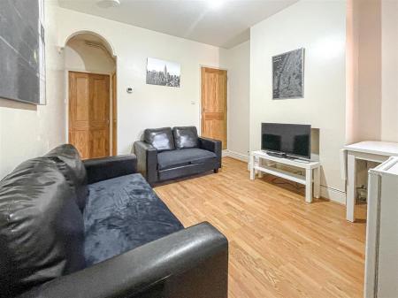 3 bedroom End of terrace house for sale in Sheffield Street, Leicester
