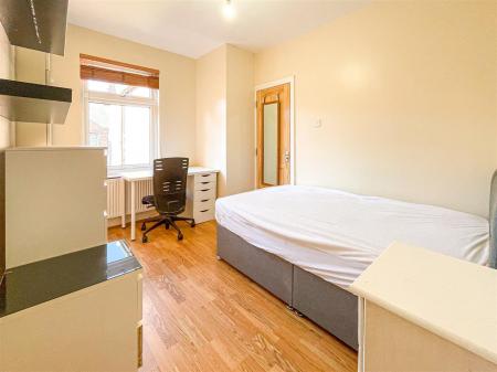 3 bedroom End of terrace house for sale in Sheffield Street, Leicester