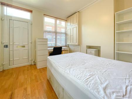 3 bedroom End of terrace house for sale in Sheffield Street, Leicester