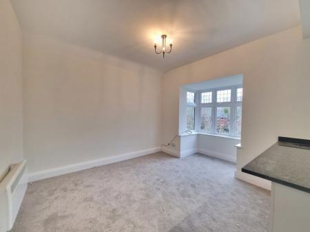 1 bedroom Property to let in Park Hill Drive, Leicester