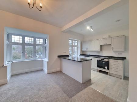 1 bedroom Property to let in Park Hill Drive, Leicester