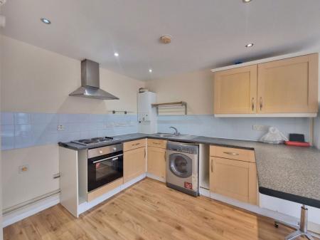 2 bedroom Property to let in Fleetwood Court, Leicester