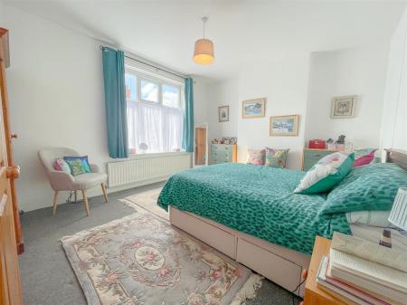 3 bedroom Terraced House for sale in Adderley Road, Leicester