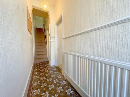 3 bedroom Terraced House for sale in Clarendon Park Road, Leicester