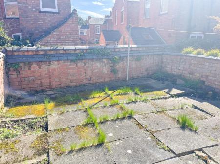 3 bedroom Terraced House for sale in Clarendon Park Road, Leicester