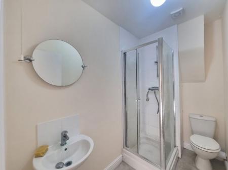 1 bedroom Property to let in London Road, Leicester