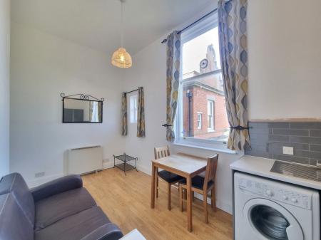 1 bedroom Property to let in London Road, Stoneygate, Leicester