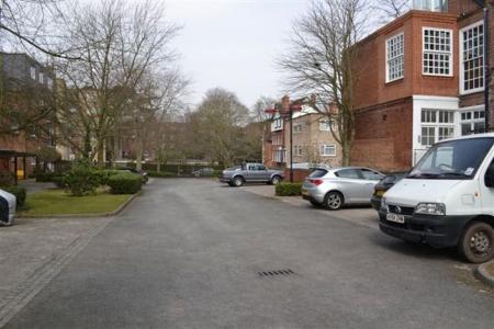1 bedroom Property to let in Stoneygate Road, Stoneygate, Leicester