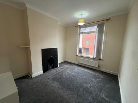2 bedroom Property to let in Fleetwood Road, Leicester