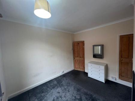 2 bedroom Property to let in Fleetwood Road, Leicester