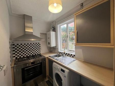 2 bedroom Property to let in Fleetwood Road, Leicester