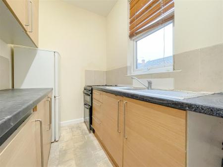 2 bedroom Terraced House for sale in Bridge Road, Leicester