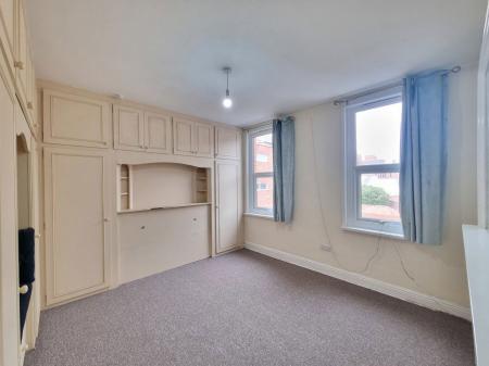 2 bedroom Property to let in Mill Hill Lane, Leicester