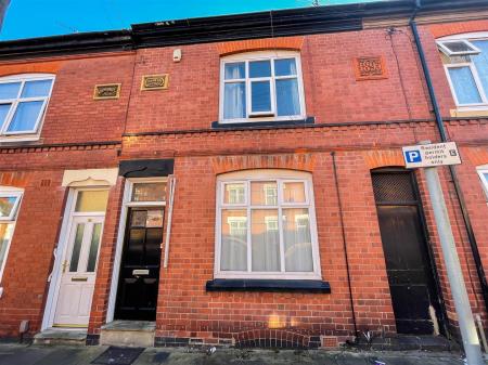 3 bedroom Terraced House for sale in Chaucer Street, Stoneygate, Leicester