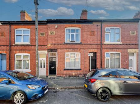 3 bedroom Terraced House for sale in Chaucer Street, Stoneygate, Leicester