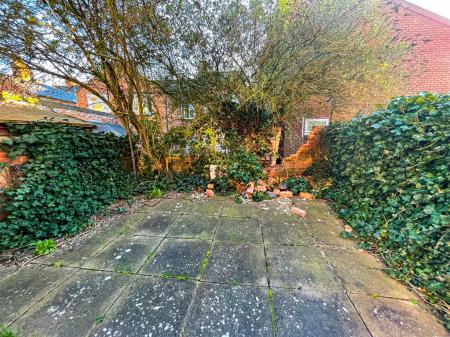 3 bedroom Terraced House for sale in Chaucer Street, Stoneygate, Leicester