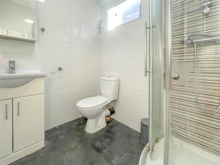 3 bedroom Terraced House for sale in Chaucer Street, Stoneygate, Leicester