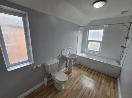 2 bedroom Property to let in Milligan Road, Leicester