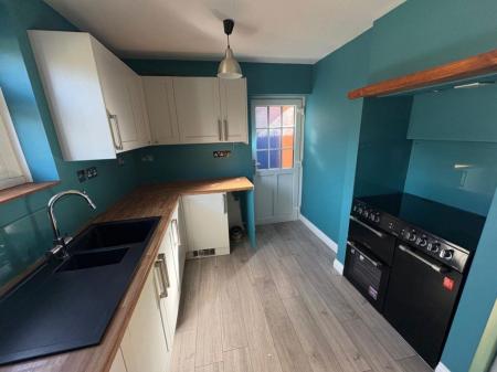 3 bedroom Property to let in Main Street, Leicester