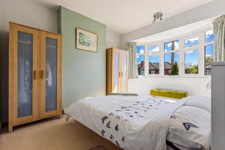 5 bedroom Semi-detached house for sale in Brinsmead Road, Knighton, Leicester