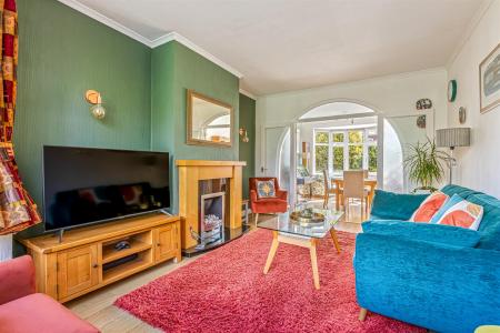 5 bedroom Semi-detached house for sale in Brinsmead Road, Knighton, Leicester