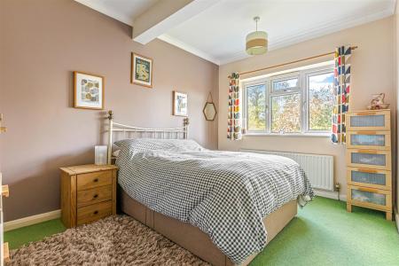 5 bedroom Semi-detached house for sale in Brinsmead Road, Knighton, Leicester