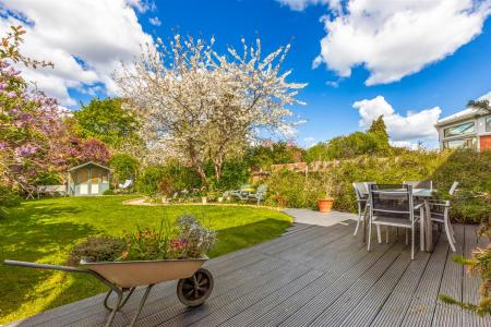 5 bedroom Semi-detached house for sale in Brinsmead Road, Knighton, Leicester