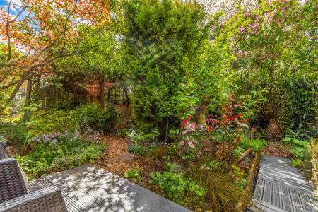 5 bedroom Semi-detached house for sale in Brinsmead Road, Knighton, Leicester