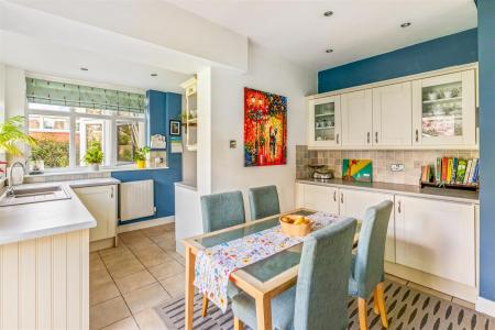 5 bedroom Semi-detached house for sale in Brinsmead Road, Knighton, Leicester