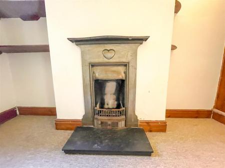 2 bedroom End of terrace house for sale in Cecilia Road, Leicester