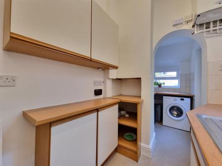 2 bedroom End of terrace house for sale in Cecilia Road, Leicester