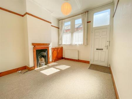 2 bedroom End of terrace house for sale in Cecilia Road, Leicester