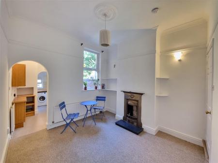 2 bedroom End of terrace house for sale in Cecilia Road, Leicester