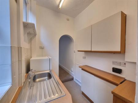 2 bedroom End of terrace house for sale in Cecilia Road, Leicester