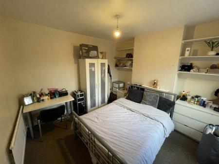 4 bedroom Property to let in Briton Street, Leicester