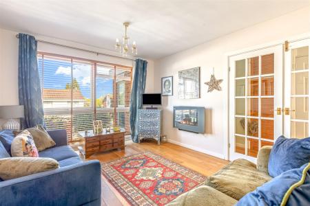 2 bedroom Maisonette for sale in Okehampton Avenue, Leicester