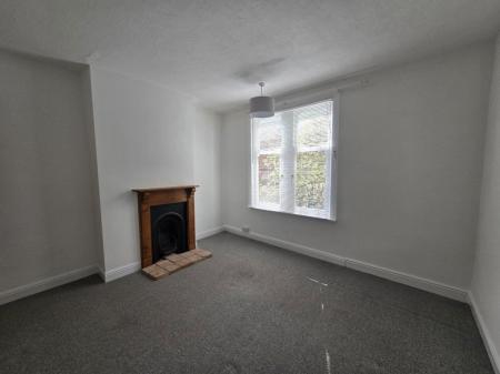 2 bedroom Property to let in Cradock Road, Leicester