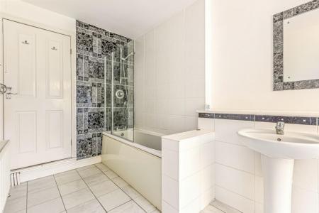 2 bedroom Terraced House for sale in Burns Street, Knighton Fields